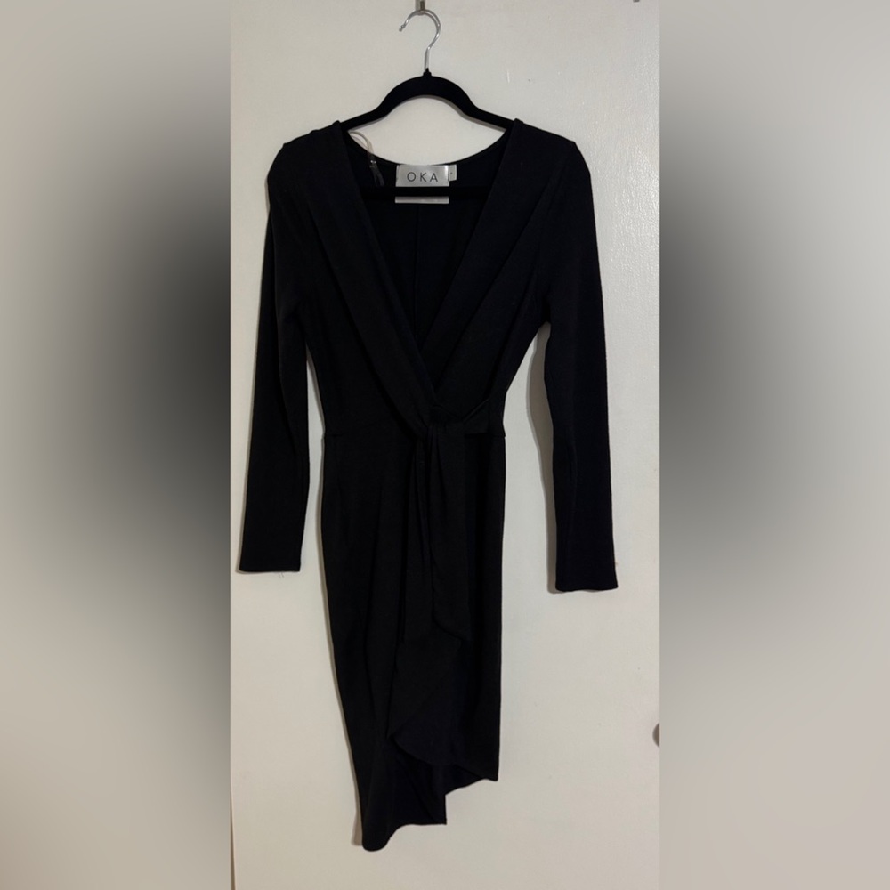 Okakie Black Long Sleeve Tie-Front asymmetrical Dress size Medium